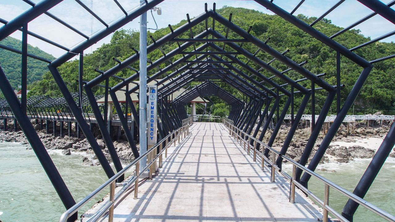 หาดสังวาลย์ 1 KohLarn.co 2024 09 18T193520.206