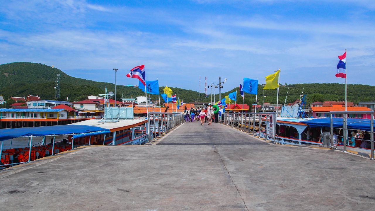 ท่าเรือหน้าบ้าน KohLarn.co 2024 09 18T201740.926 1