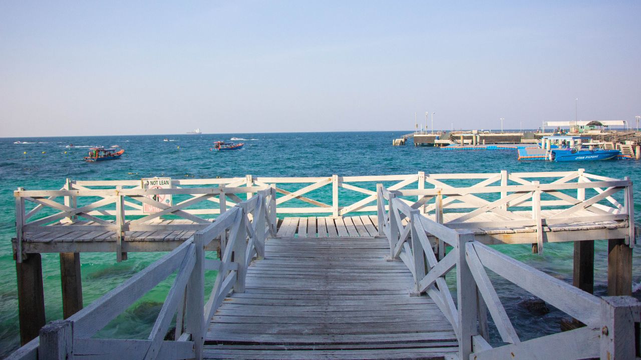 หาดสังวาลย์ 6 KohLarn.co 2024 11 14T134000.861
