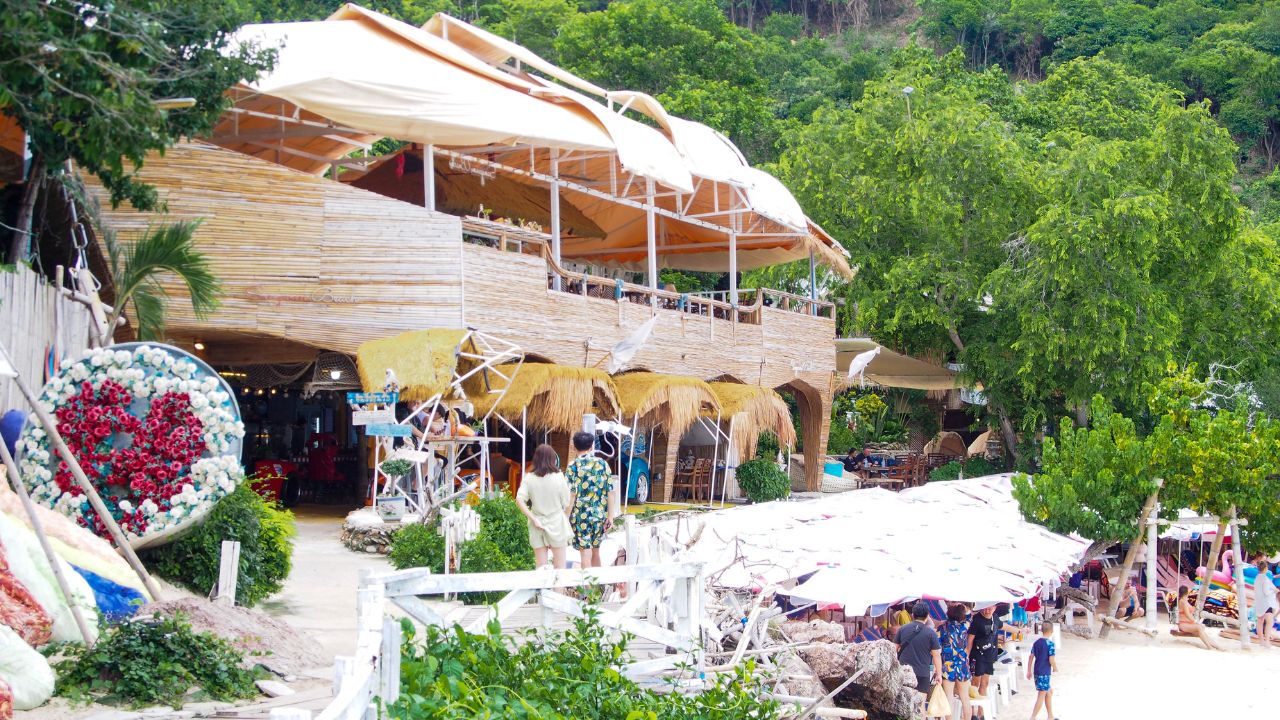 หาดสังวาลย์ 8 KohLarn.co 2024 11 14T134316.973