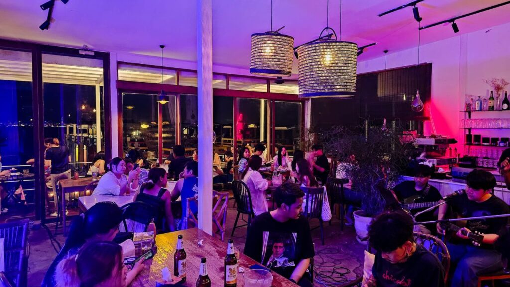 Maharak Cafe (มาหารัก คาเฟ่) 6 KohLarn.co 2025 05 04T192537.937