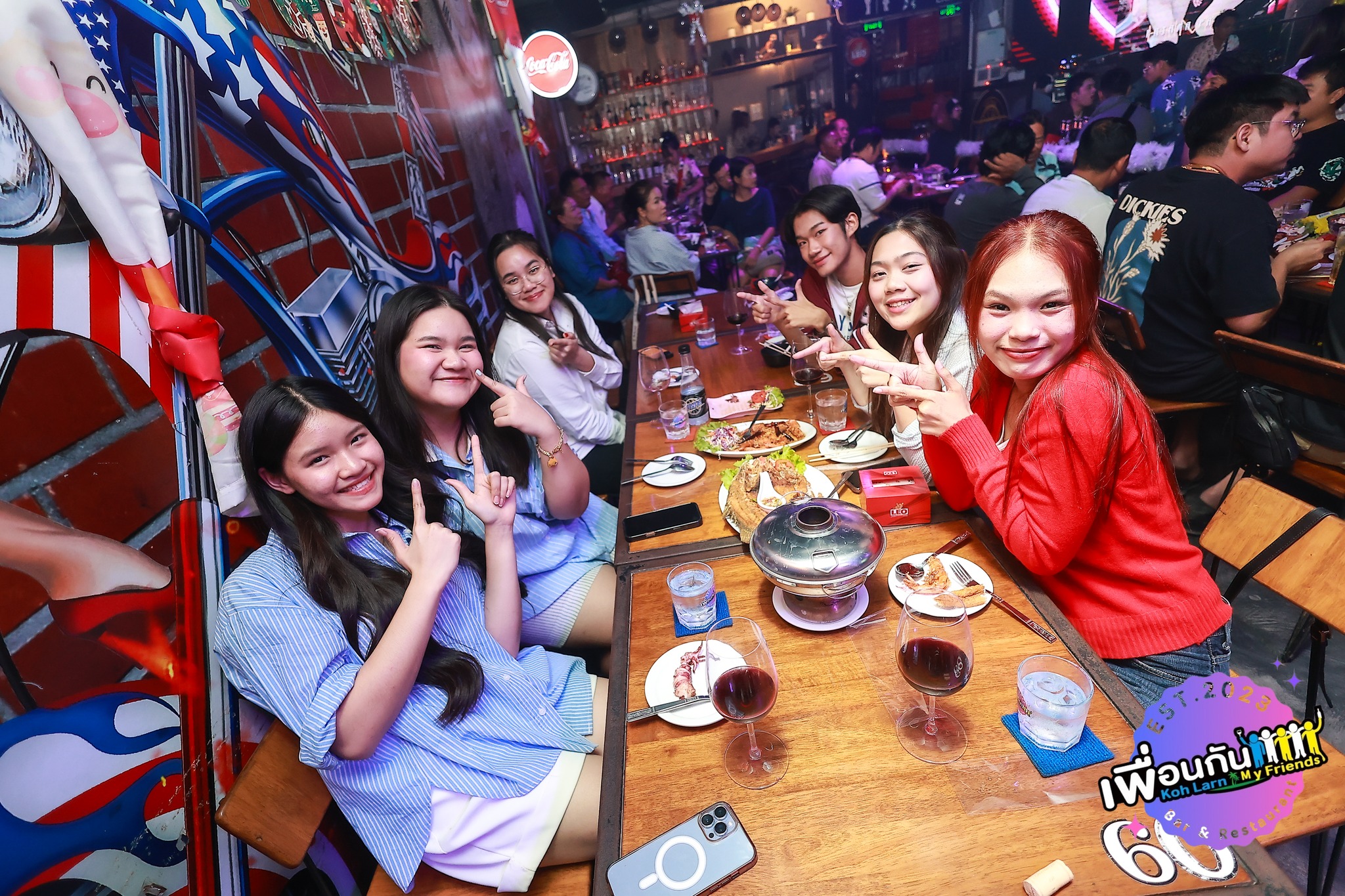 บรรยากาศร้าน One-More Bar Kohlan 481296124 618644640940816 4706574202379894669 n 1