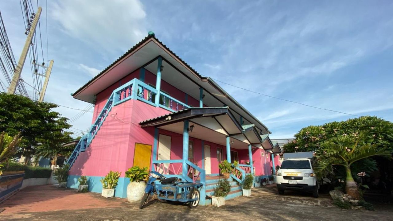 หน้าร้าน Coconut Cafe KohLarn.co 2025 06 06T001628.618
